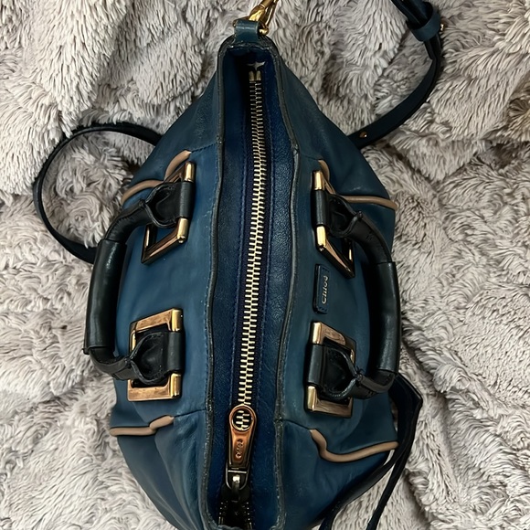 CHLOE Two Way Hand/Crossbody bag in Blue - the only every day bag you will need - Picture 8 of 17